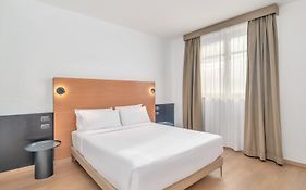 Hotel Studios